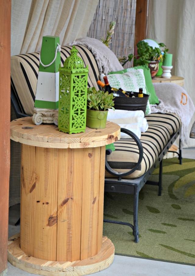 طاولة حديقة - أسطوانة خشبية - طاولة جانبية - تراس