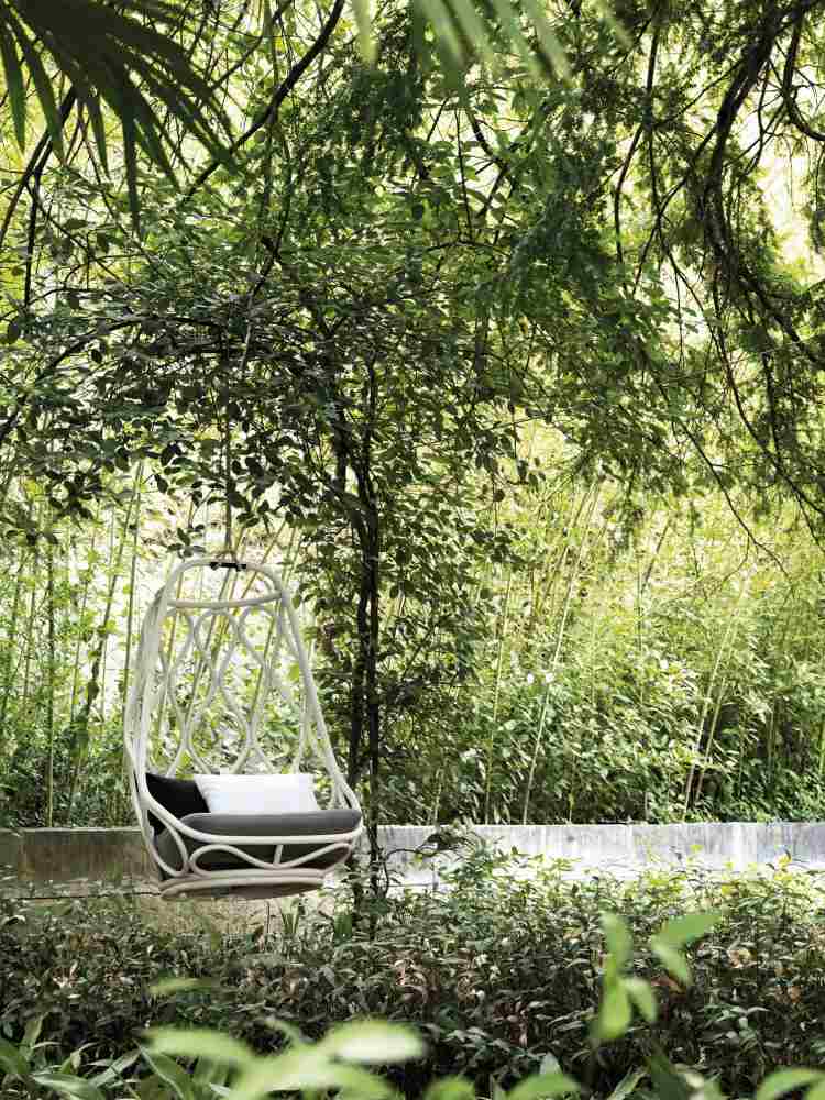 ديكور-حديقة-تصميم-منطقة-خارجية-كرسي معلق-ظل-طبيعي-خضرة