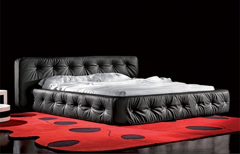 سرير مبطن من Giuseppe Vigano - أسود