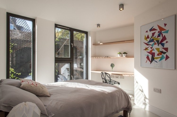 العمارة المستدامة - التصميم الداخلي - غرفة النوم - النافذة - ضوء النهار
