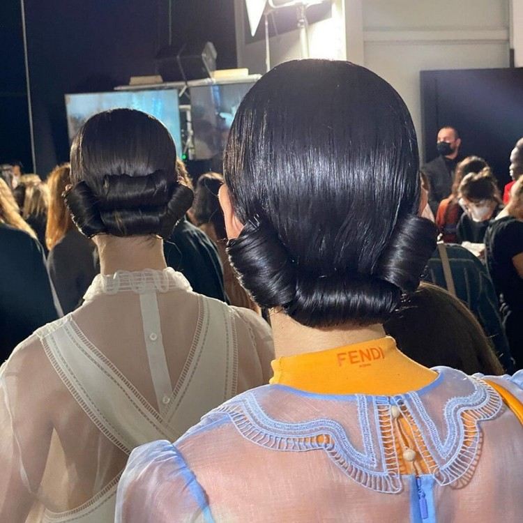 أسبوع الموضة في فندي أوبدو 2021 اتجاهات الشعر النسائية