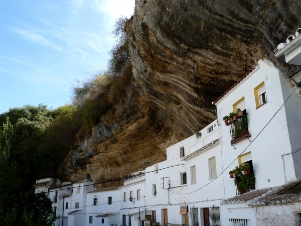 منزل ذو سقف صخري-إسبانيا