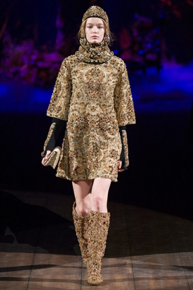 فستان قصير نبيل خريف وشتاء 2014 2015 Dolce Gabbana5