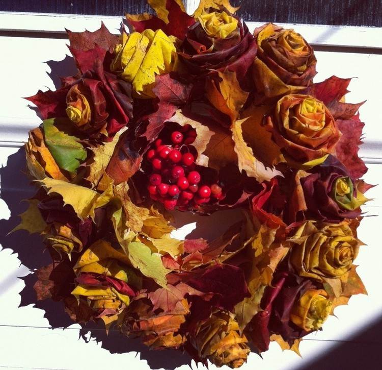 إكليل الخريف - اصنع بنفسك - الورود - أوراق الخريف - فروع التوت