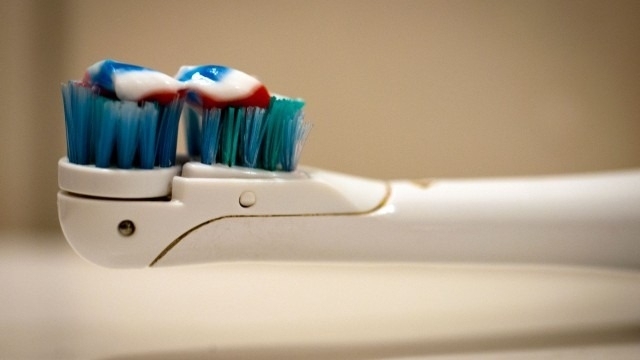 أفكار كافية للعناية بالأسنان فرشاة أسنان معجون أسنان تعيش بصحة جيدة