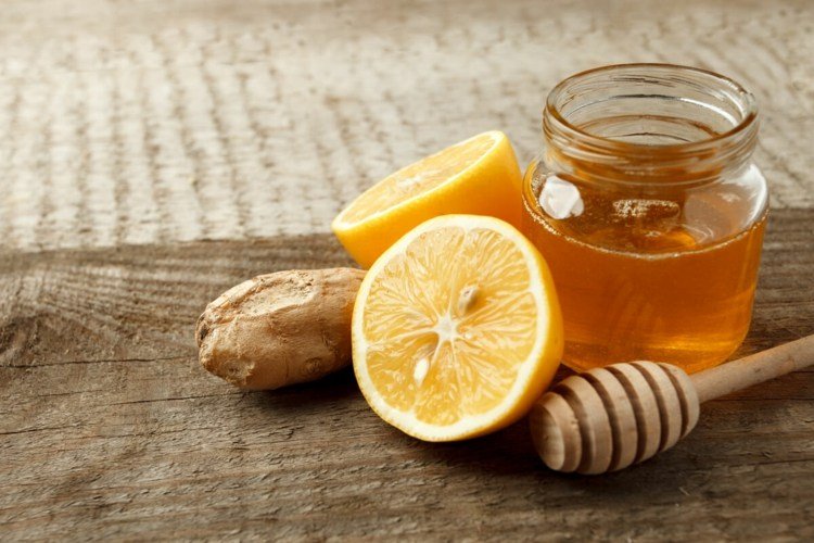 الزنجبيل والليمون والعسل لشراب السعال ولتقوية جهاز المناعة