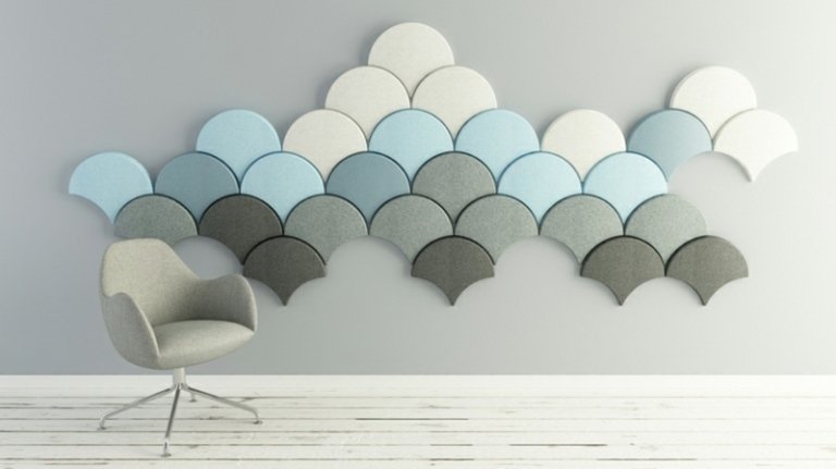 فكرة تصميم الجدار تسلط الضوء الأزرق والأبيض والرمادي الألوان كرسي
