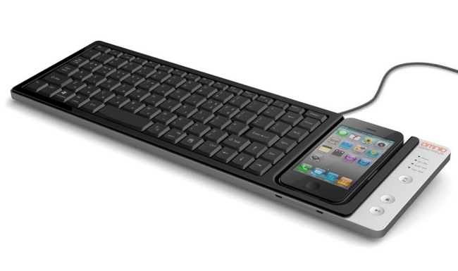 فكرة هدية قالب شحن لوحة مفاتيح omnio-wow عالي التقنية iPhone