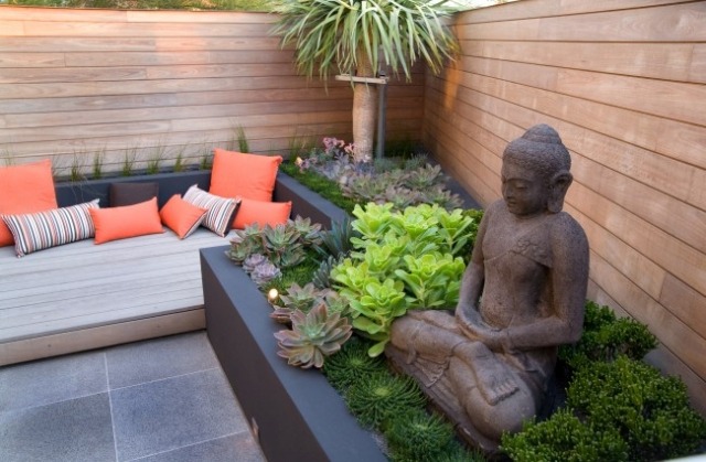 تصميم حديقة حضرية صغيرة ، وسادة تنجيد مقاعد البدلاء ، شخصية بوذا الصغيرة