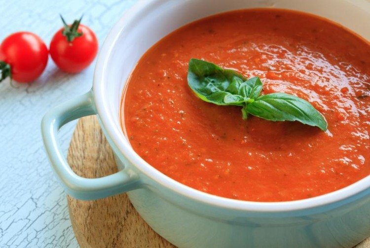 وصفات الصيام المتقطع لطهي حساء الطماطم