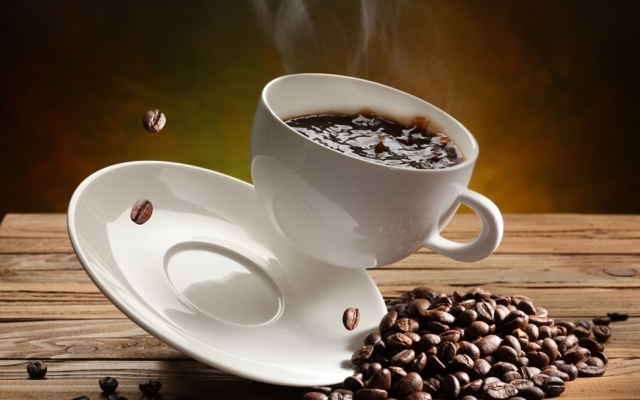 التغذية بشرب القهوة اللذيذة تحضير الجسم جيدا
