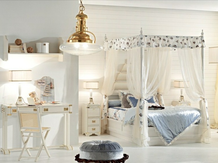 غرفة بنات تصميم حضانة فراشات سرير بيضاء بأربعة أعمدة