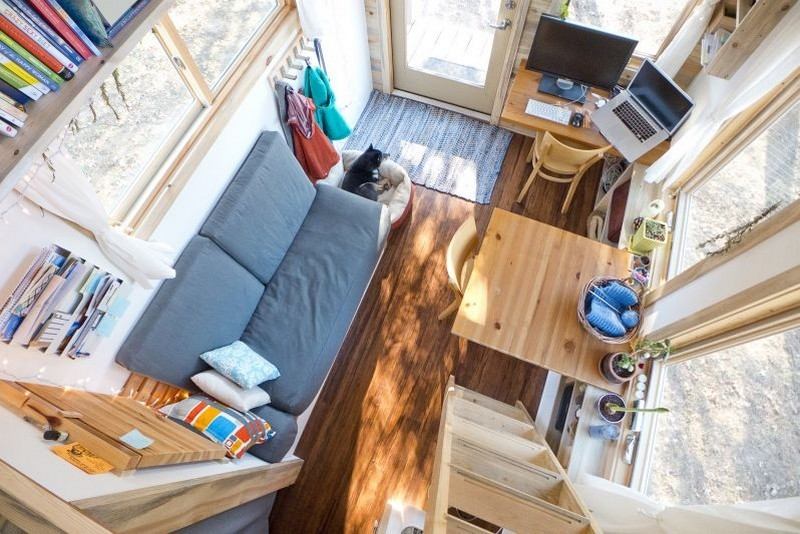 إعداد غرف صغيرة ، أريكة - منزل صغير - تصميم خشبي
