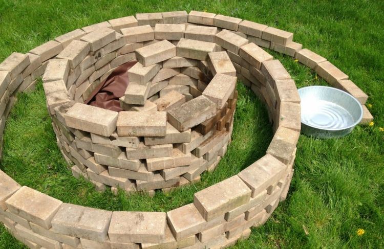 عشب-حلزوني-بناء-لبنة-فكرة-وضع-حديقة-سرير