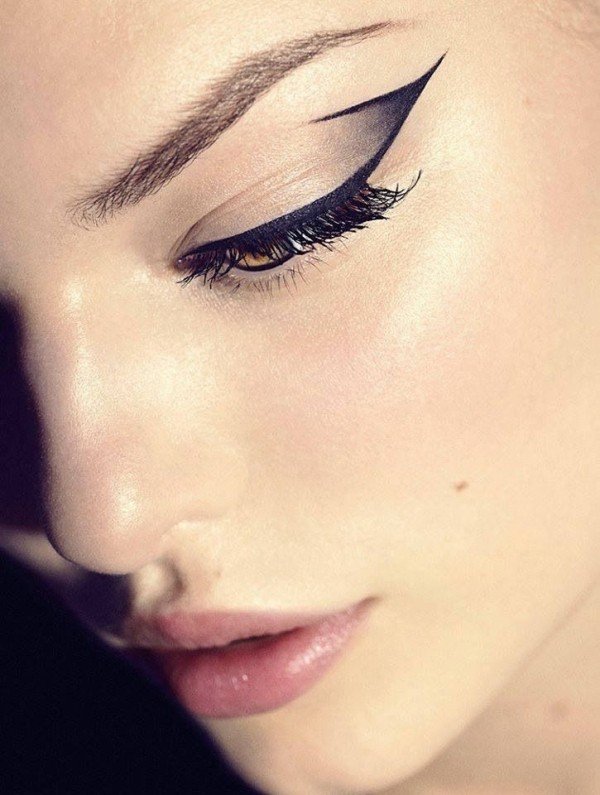 أفكار مكياج العيون واتجاهات الكحل Eyeliner Make-up في المساء