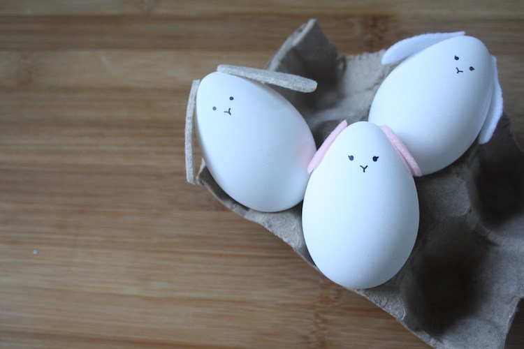 مضحك-بيض-عيد الفصح-تصميم-أرانب-لطيف-أبيض-اسكندنافي-زخرفة