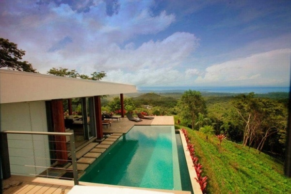 منزل عطلة على سفح التل مع مسبح كوستاريكا
