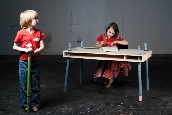 أثاث الأطفال المعياري - خشب مكتب Caspar