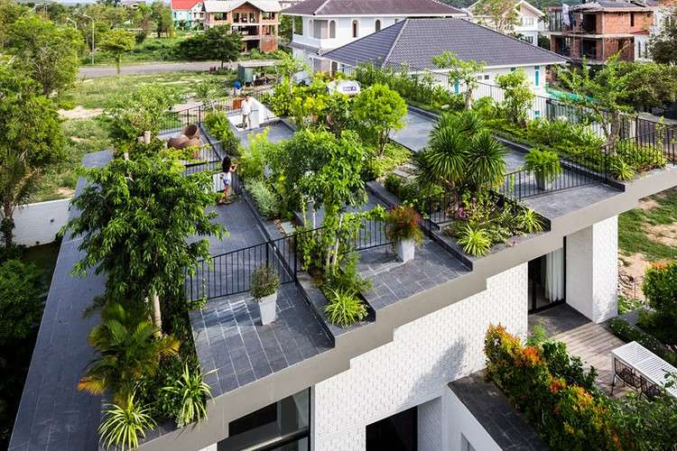 تراس السطح مع تصميم حديث - سقف - أخضر - خطوات حديقة