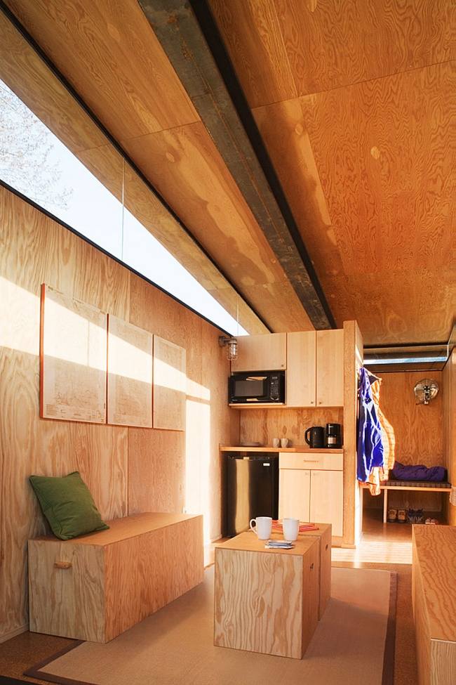 بنغل التصميم الداخلي الخشب جدار الكسوة سرير مقصورة المطبخ بنيت في كوخ