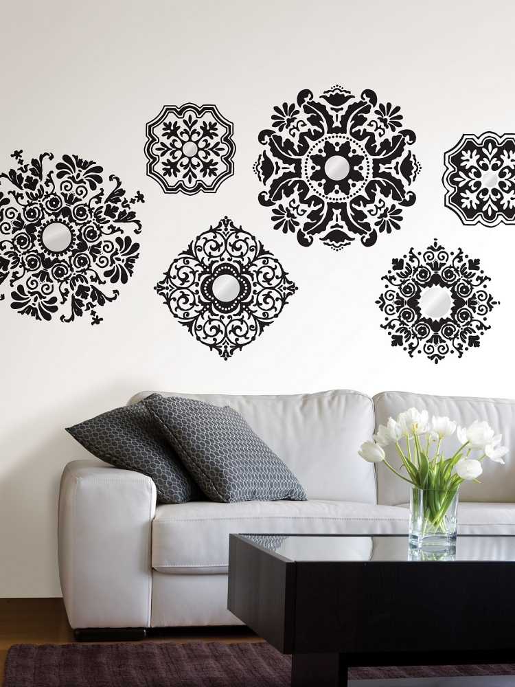 تصميم حائط-أسود-أبيض-وشم-ماندالا-زخارف-نقش-وسائد-أريكة