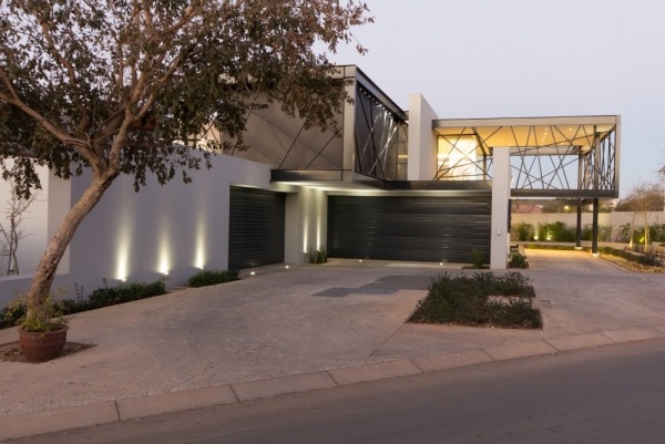تصميم منزل حديث بأشكال هندسية منظر الشارع