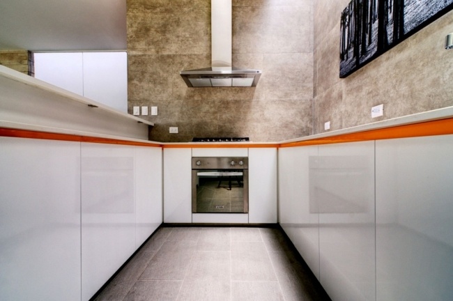 المطبخ الحديث منزل مصمم كازا سيتا مع شرفة على السطح