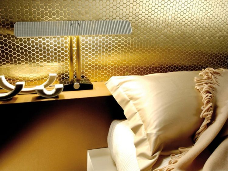 تصميم-فسيفساء-بلاط-إيميتالو-سداسي-ذهبي-غرفة نوم-داخلية-فكرة