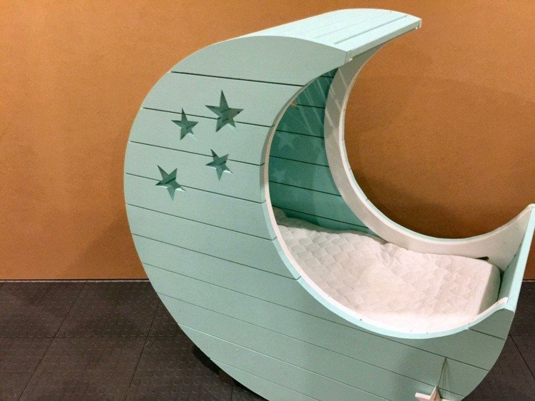 سرير اطفال تصميم نعناع-اخضر-لون-خشب-اثاث-اطفال-فراش-راحة