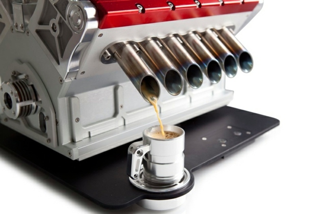 أجهزة المطبخ صانع القهوة محرك تصميم جميل V12 مستوحى