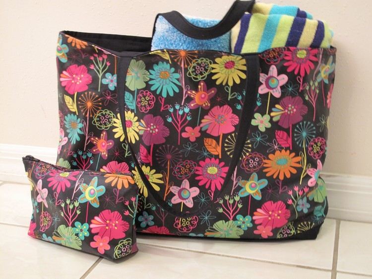 الخياطة مع قماش زيتي للشاطئ - حقائب - مكياج - زخارف نباتية