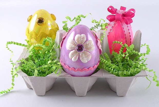 أفكار تصميم بيض عيد الفصح البلاستيكي الشريط الزهور الديكور الحجارة العشب ورقة