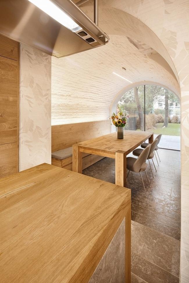 تشمل غرفة الطعام مساحة خارجية مصممة Haus-Frankfurt am Mein