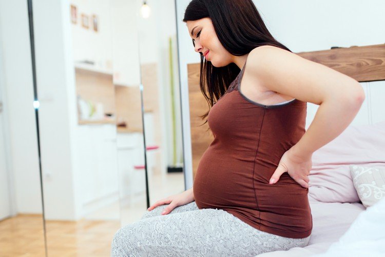 كيف تحدث آلام الظهر أثناء الحمل