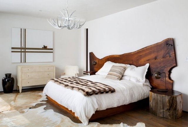 غرفة نوم ريفية تصميم سرير اللوح الأمامي سجاد فرو خشب متين