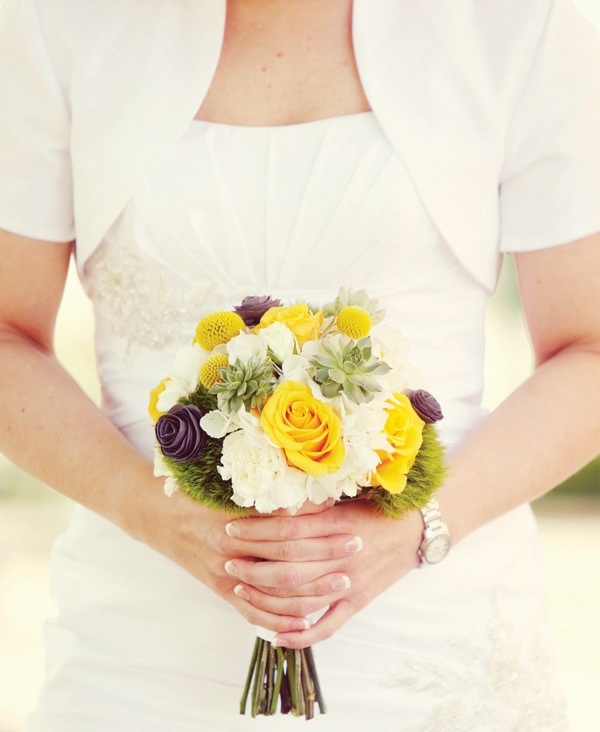 أفكار تزيين الزفاف باقة أزهار الصيف الصفراء