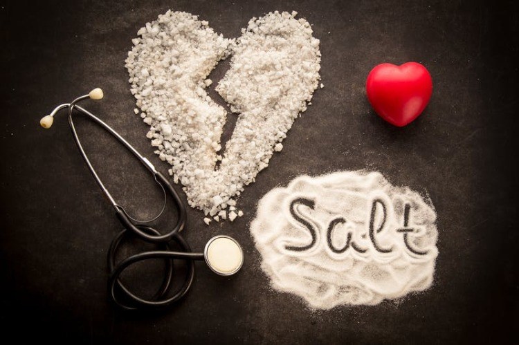 الآثار الصحية للطاقة الملح التي يحتاجها الجسم