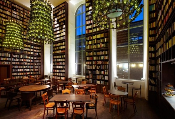 فندق مصمم مع مكتبة جو غير عادية