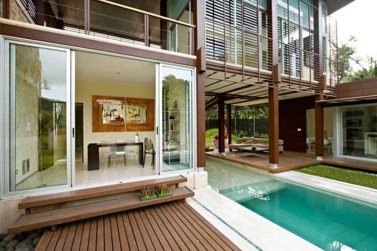 أبواب منزلقة للشرفة تصميم منزل سهل الاستخدام حوض سباحة