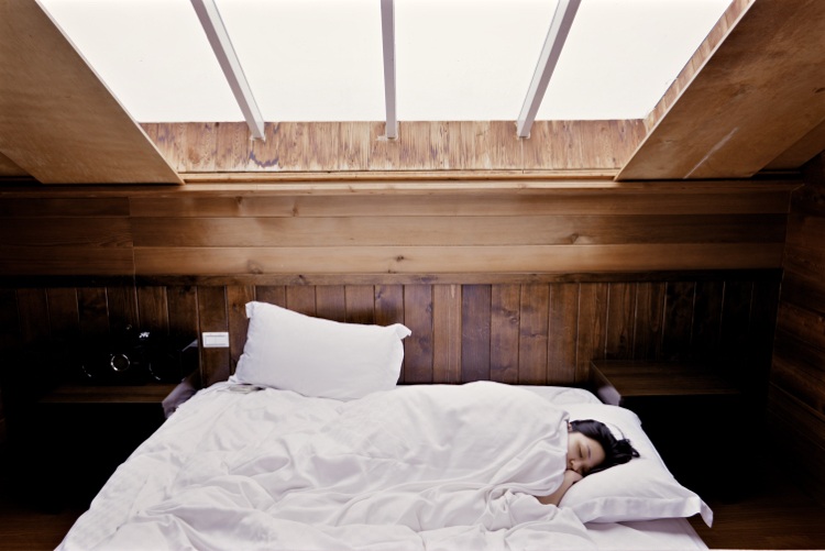 اضطرابات النوم تسبب - النوم الصحي - المناور الخفيفة