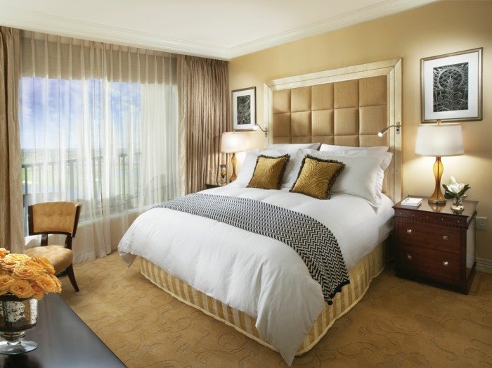 ارتفاع فكرة السرير تصميم غرفة نوم اللوح الأمامي البيج