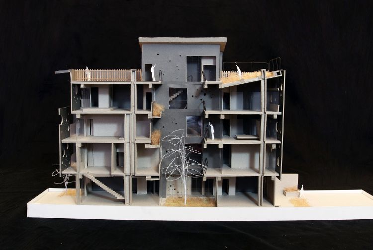 تصميم حديث للواجهة السوداء ، منزل مضاء ، تايوان ، دوائر تصميم ثقوب مستديرة بسيطة مستوحاة من خطة بناء مشروع الهندسة المعمارية بالرش