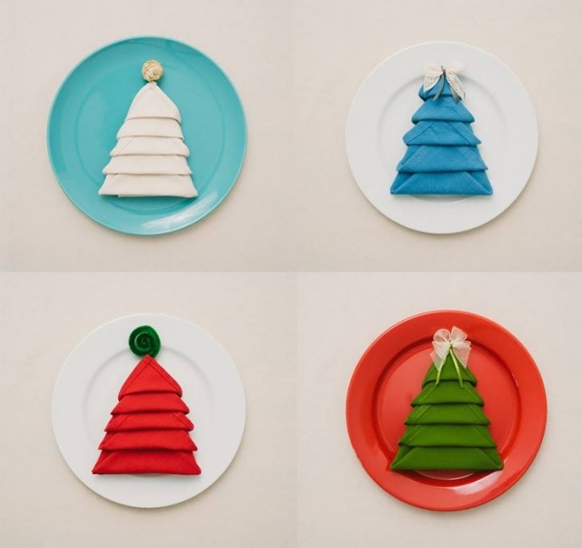 زينة عيد الميلاد - طاولة - شجرة عيد الميلاد - مصنوعة - من - مناديل مطوية