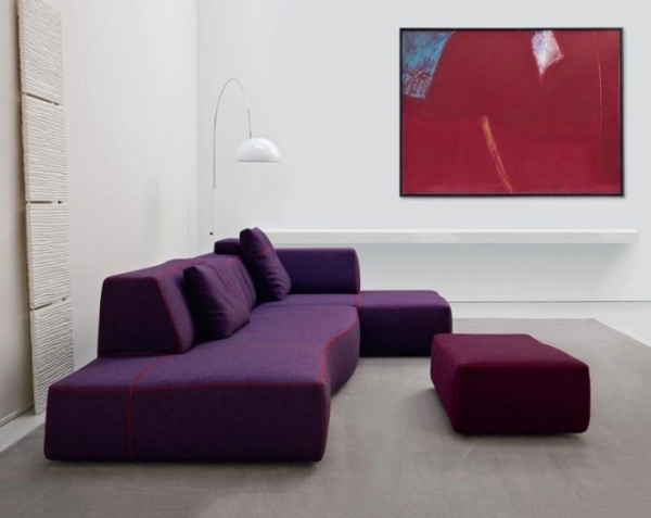 أفكار أريكة لغرفة المعيشة الحديثة الأرجواني