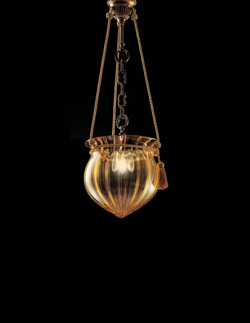 مصباح قلادة ذهبية كلاسيكية