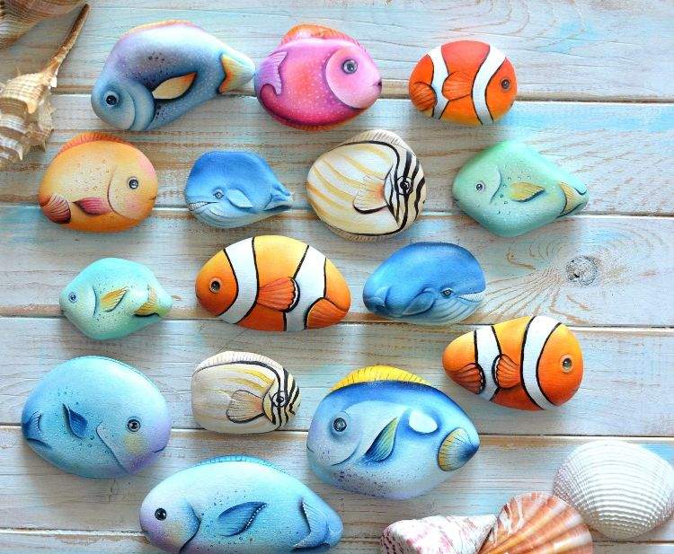 أحجار الطلاء ترسم الأسماك أفكارًا للزينة