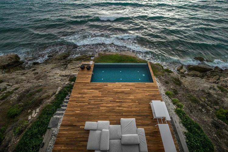 منزل الشاطئ على طراز البحر الأبيض المتوسط