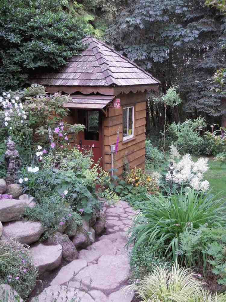 منزل حديقة منزل خشبي بناء بنفسك منزل صخري ريفي حديقة خطوة مرتفعة سرير ظل