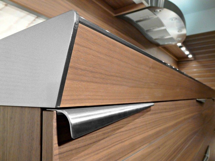 خشب الساج المطبخ تصميم قطري سطح العمل الفولاذ المقاوم للصدأ مقابض الألومنيوم