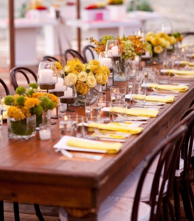 مزهريات الطاولة تنظم خطة احتفال عائلية لطيفة